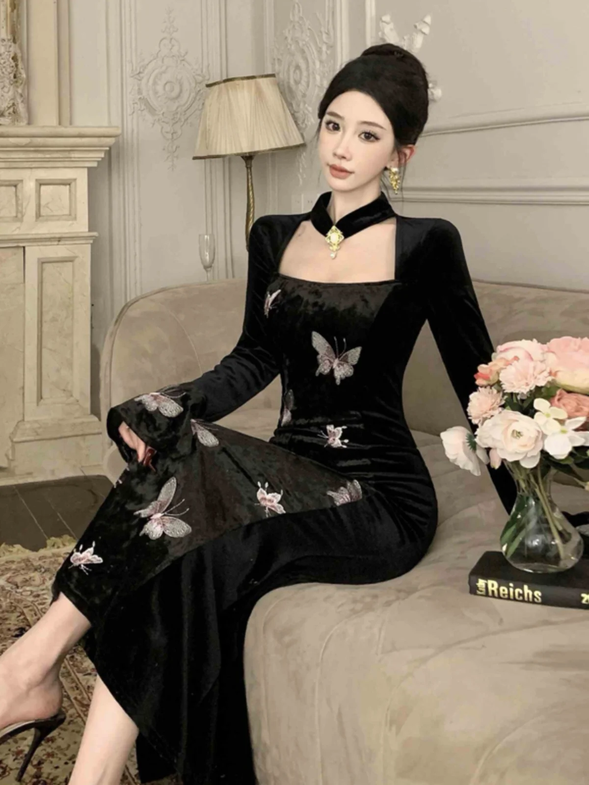 Falda de cola de pez de mariposa con estampado empalmado de terciopelo negro Vintage francés de gama alta para mujer primavera otoño Sexy falda larga ajustada calada