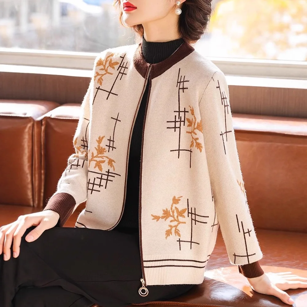 

Autumn 2025 new cardigan jacket fashion large size middle-aged and elderly women spring autumn knitted jacket top