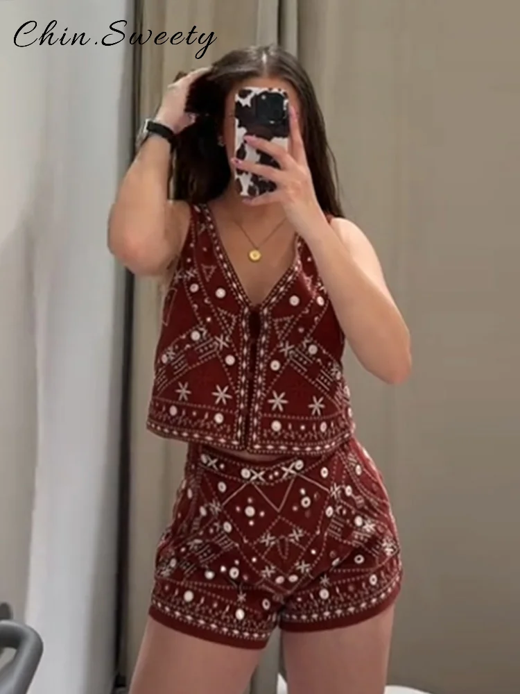 

Винтажный жилет с вышивкой и шортами, женский однобортный топ без рукавов с v-образным вырезом, короткие брюки с высокой талией, коллекция 2025, летний женский шикарный костюм