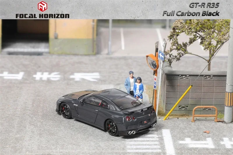 Focal Horizon FH 1:64 GT-R R35 Vollcarbon Schwarz Limited999 Druckguss-Modellauto