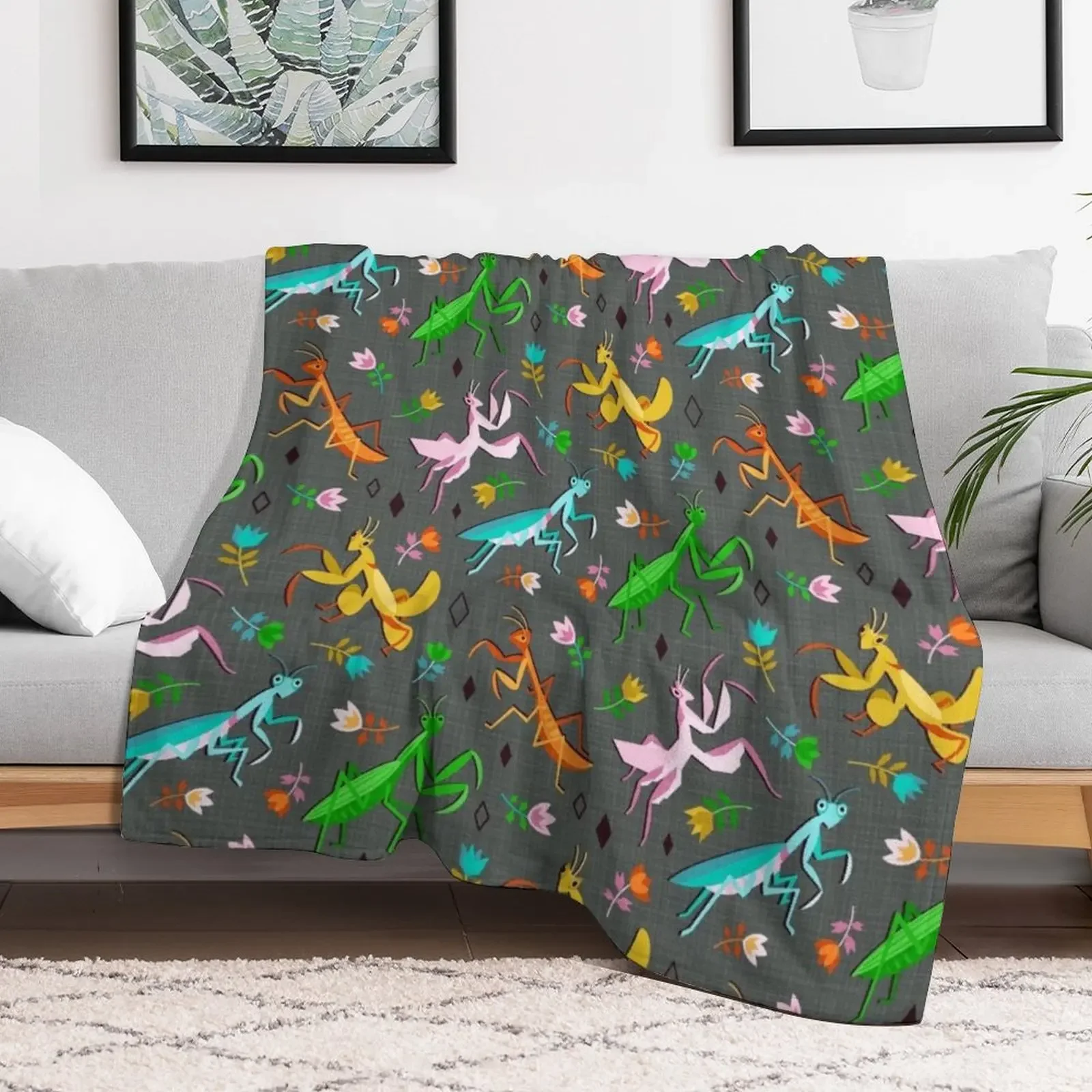 An Unordinary Array of Praying Mantises - Grey Throw Blanket Sofas Decorative Throw Luxury St Blankets