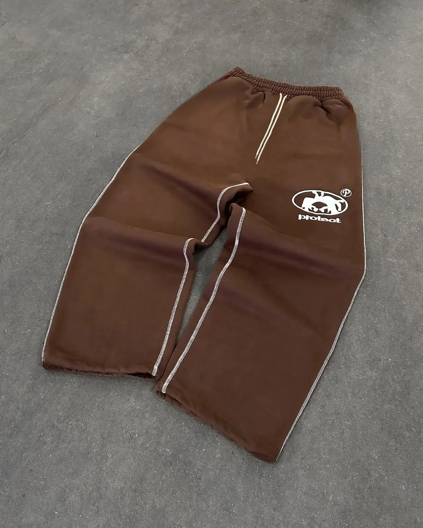 2026 Neuer Stil Herren Freizeithose Heather-Grau Kontrastnaht Kleiner Grafikdruck Bündchen am Saum Streetwear-Hose Kinder – Detail 8
