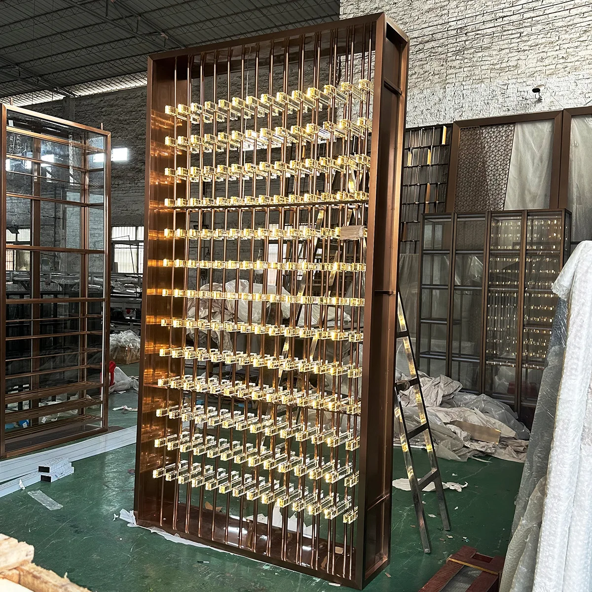 High-grade light luxury room temperature constant temperature wine cabinet luminous acrylic red wine rack foreign wine stainless