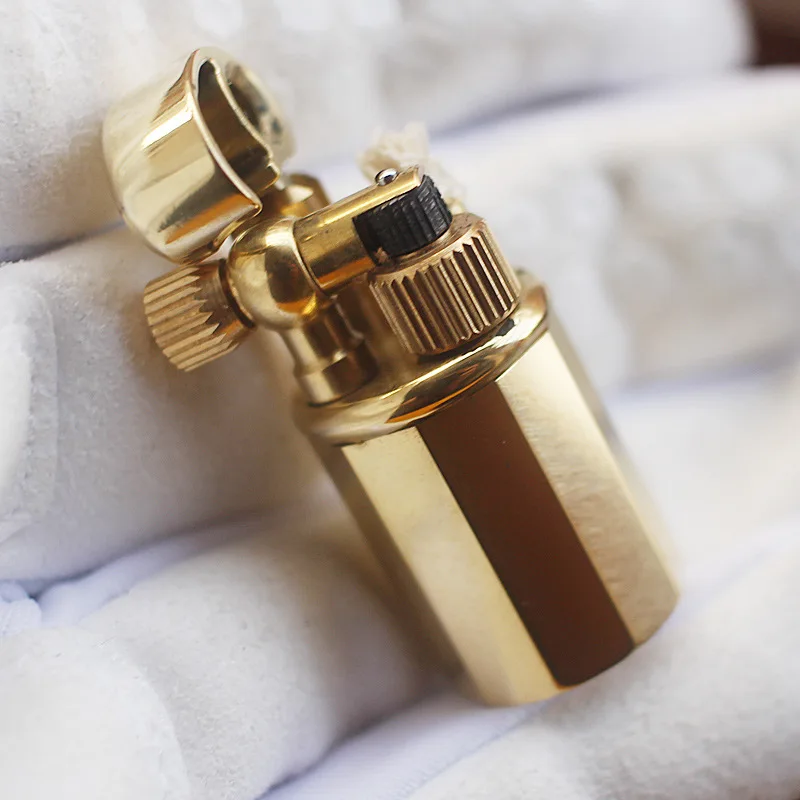 

Vintage Pure Copper Kerosiene Lighters Old Fashioned Grinding Wheel Ignition Limited Edition Doug Lighters Men's Collection Gift