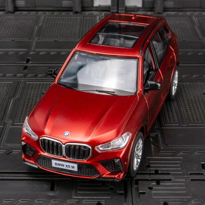 Modèle de véhicule tout-terrain en alliage BMW X5M 1:32, jouet acousto-optique pour enfants, 2 portes et capot pouvant être ouverts