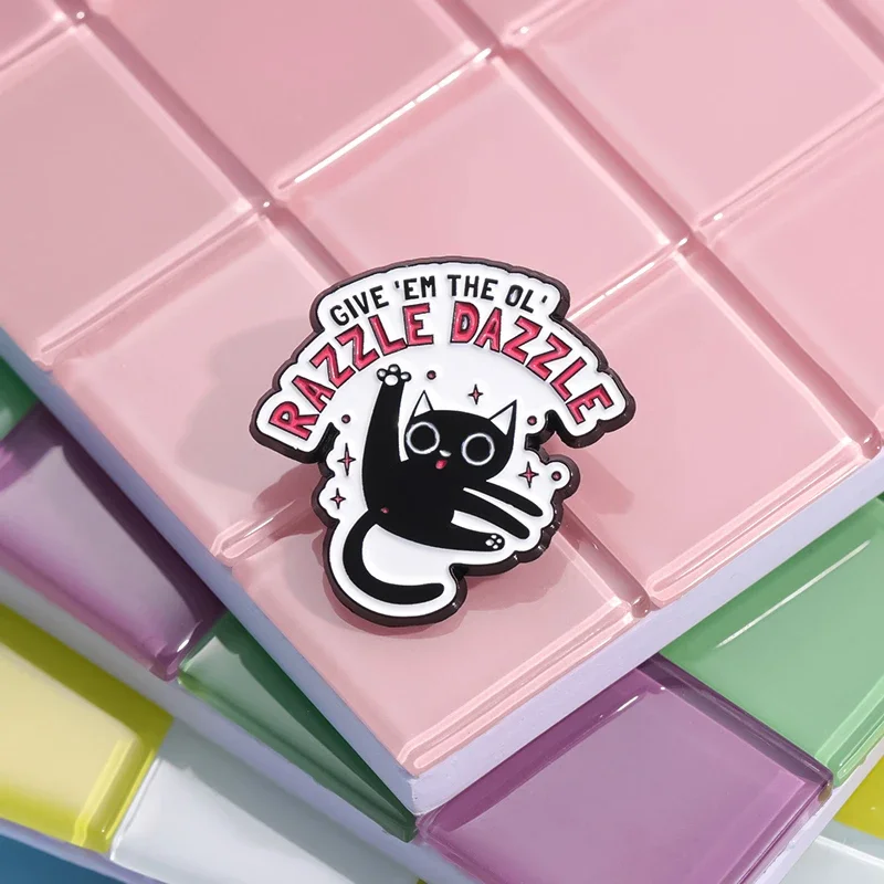 دبابيس المينا القط الأسود الراقصة الكرتونية ، شارة طية صدر الظهر ، ملحق هدية ، هدية للأصدقاء ، إعطاء ، رأ ، لغز ، بروش انبهار