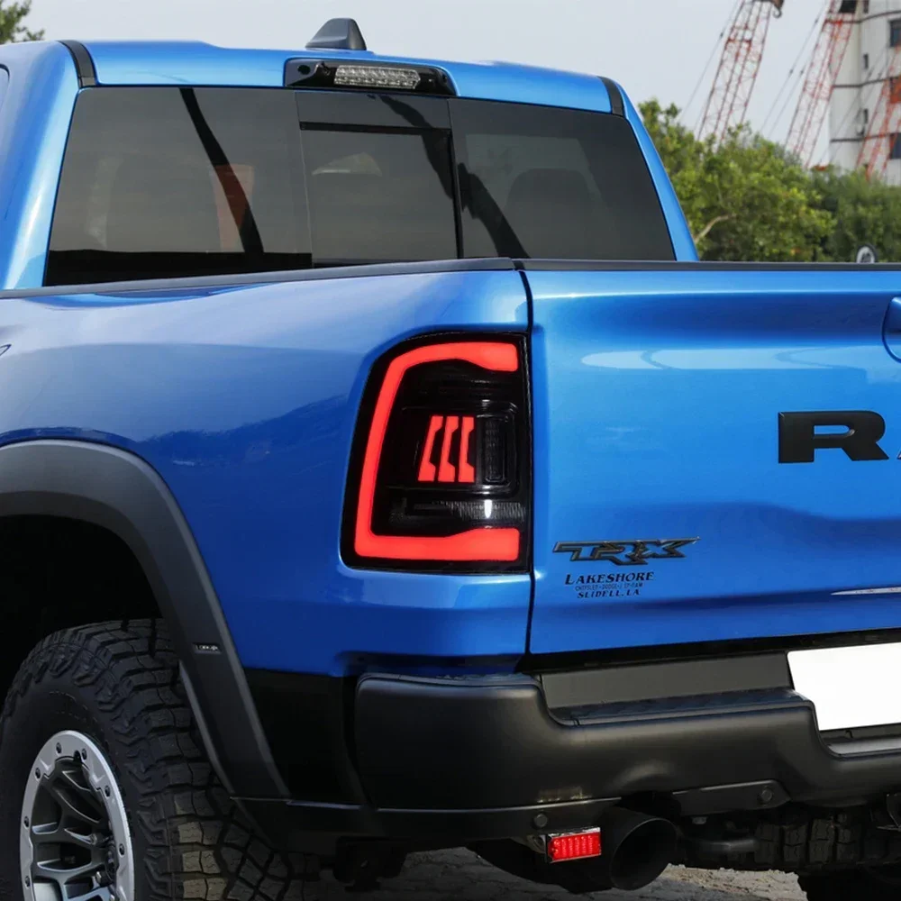 

For Dodge Ram 1500 2500 2009-2018 Auto Rear Back Lamps Accessories Upgrade LED Streamer Turn Signal Car Tail Lights Assembly