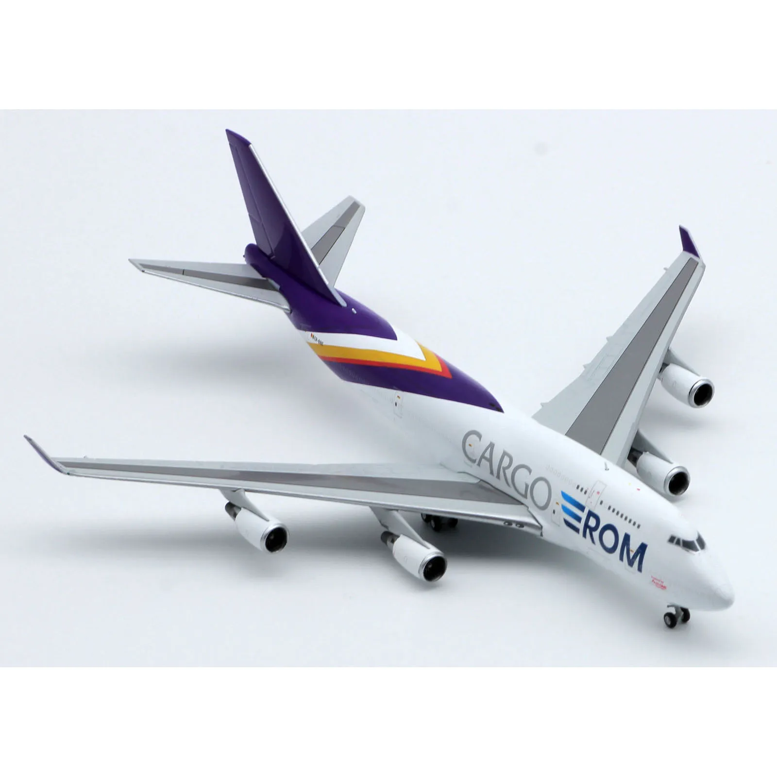 LH4261 Alloy kolekcjonerski samolot prezent JC Wings 1:400 Aerotranscargo Airlines Boeing B747-400(BCF) Diecast Model samolotu ER-BBE