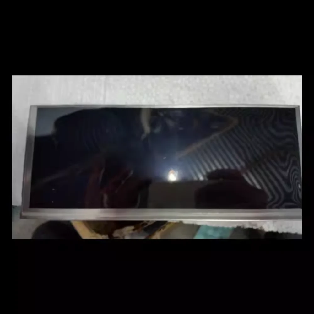 LQ088K5RZ01, a brand new 8.8-inch car LCD screen