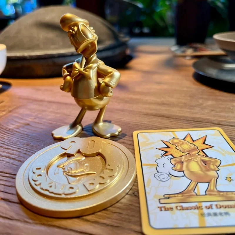 Popmart Asli Disney Donald Duck Seri Ulang Tahun ke-90 Figur Kotak Misteri Boneka Dekorasi Lucu Hadiah Modis Hadiah Ulang Tahun