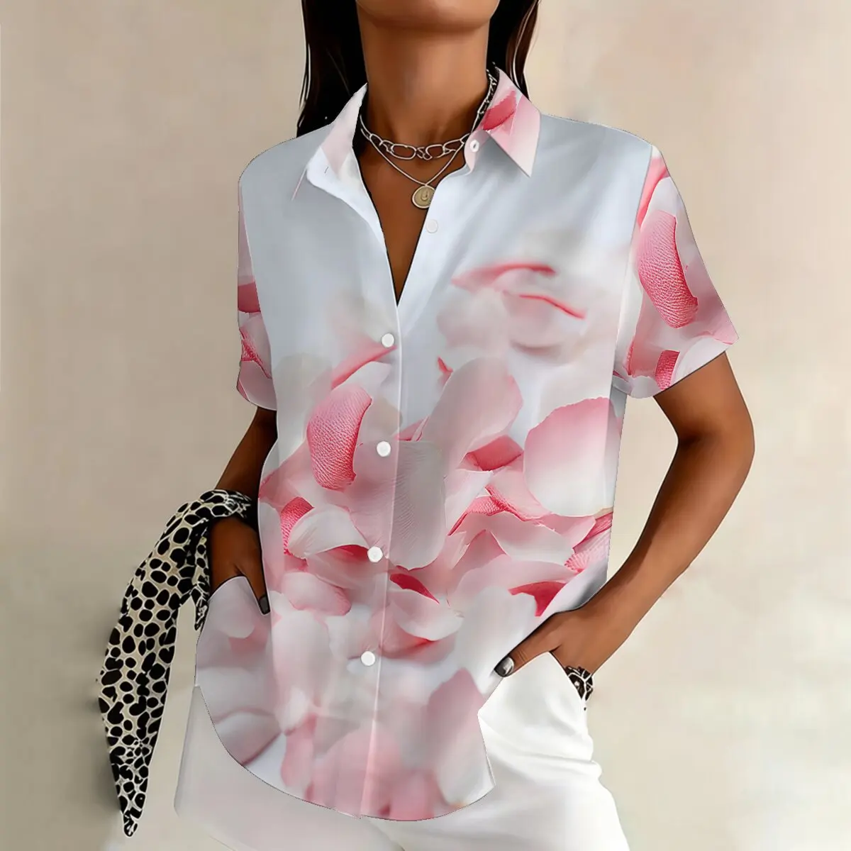 

Summer women's plus-size short-sleeve shirt, sweet petal design, romantic for outings, suitable for workplace social and themed