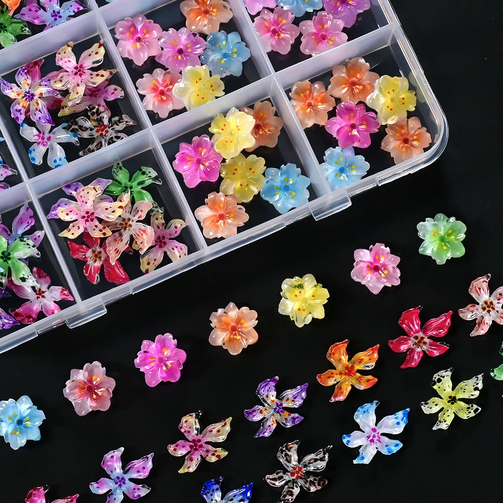 12 Grids 3D Gemengde Lelie & Sakura Bloem Nail Art Charms Colorufl Gevlekte Hibiscus Bloemen Nagels Decoraties DIY Manicure Accessoires