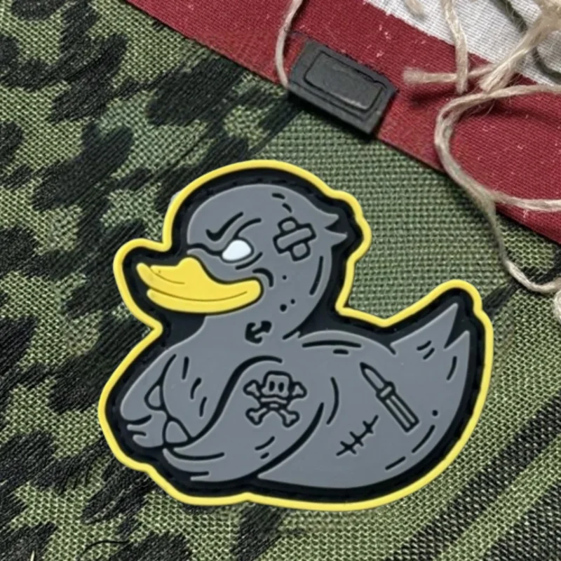 Parche PVC Chevron pato Punk – Insignia moral táctica con velcro - imagen 3