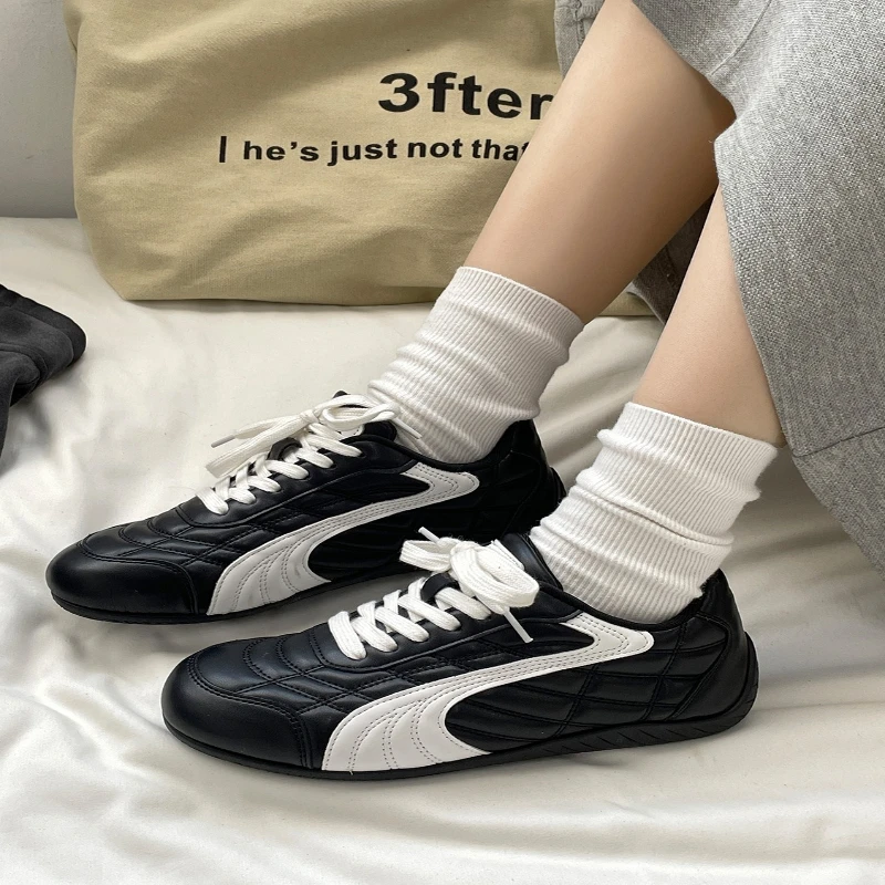 أحذية كاجوال نسائية من الجلد بنعل ناعم ومريحة وخفيفة الوزن - أحذية رياضية عصرية جديدة في الربيع والخريف. #2