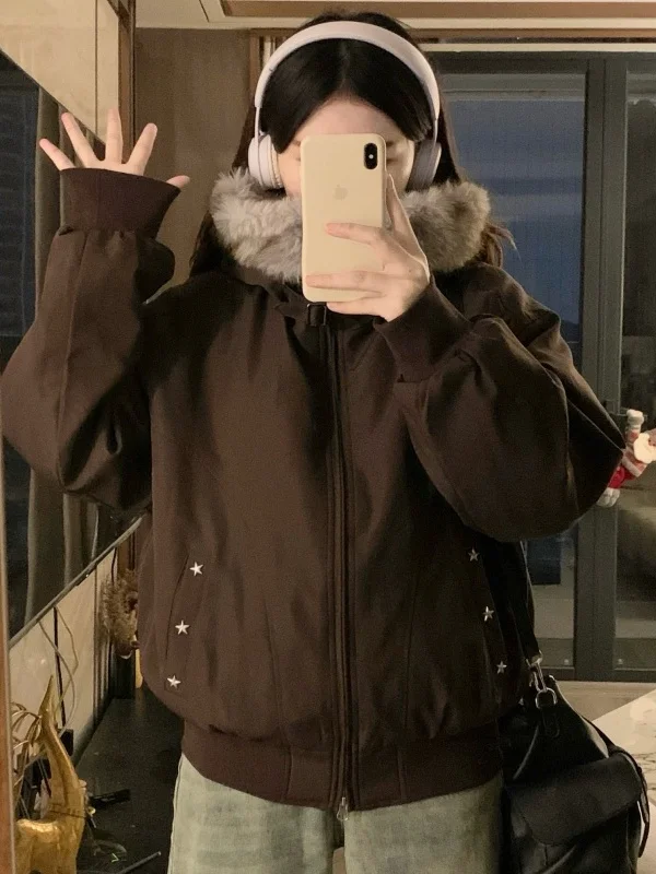 

Женская зимняя повседневная верхняя одежда 2025 года: новый модный пальто-куртка оверсайз в японском стиле с капюшоном и меховым воротником