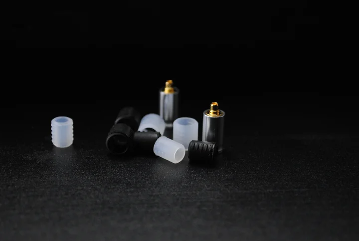 1 Pair Elastic Anti-skid Rubber Sleeve For Fix MMCX FW001 Final e4000 AEC Eidolic
