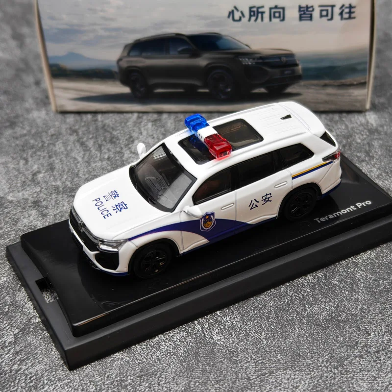 Diecast 1/64 escala SAIC Volkswagen coche en miniatura de aleación SAIC Volkswagen Teramont Pro coche de policía vehículo de juego coleccionable caja Original