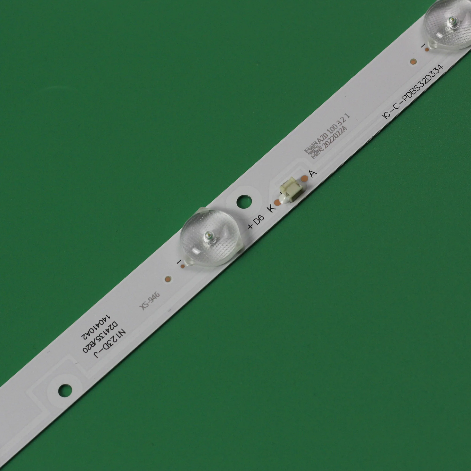 Striscia di retroilluminazione a LED 8 lampade ZDJK315D08-ZC14F-04 OY315D08-ZC14F-02 IC-C-PDBS32D334 303JK315034 per TCL LE32D51A L32W3212 LE32D31S