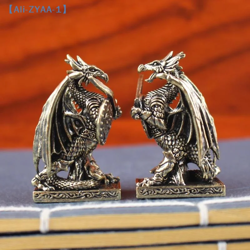 【ZYAA-1】Pure Brass Dragon Warrior Statue Desktop Ornament, European Mythology Griffin Ornament, Retro Home Feng Shui Decoration