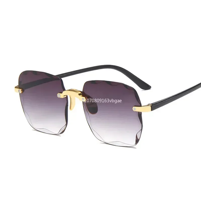 Quadratische Sonnenbrille Frau Markendesigner Mode Randlose Sonnenbrille mit Farbverlauf Schattierungen Schneidlinse Damen Rahmenlose Brillen