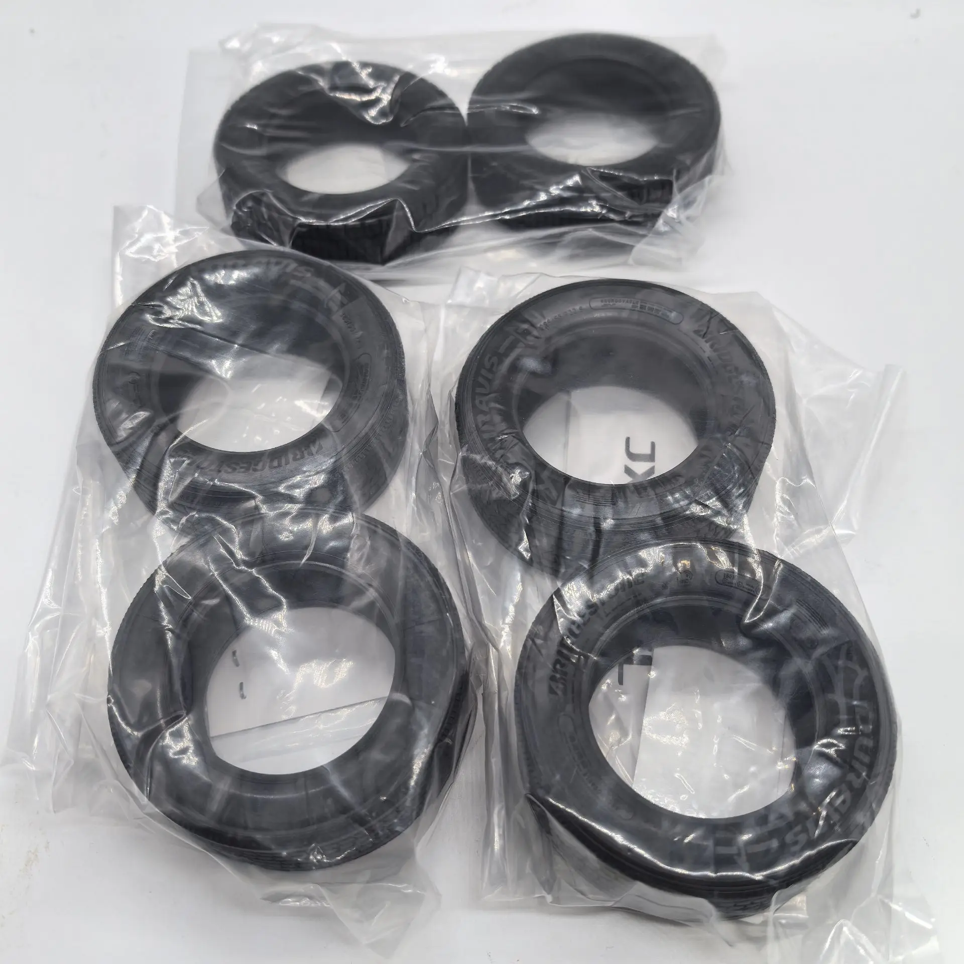 

2 PCS JXMODEL RC 1/14 Truck Tire High Quality Rubber Tires Tyres For Tamiya 1/14 RC Tactor Tipper Truck Semi-trailer DIY Parts