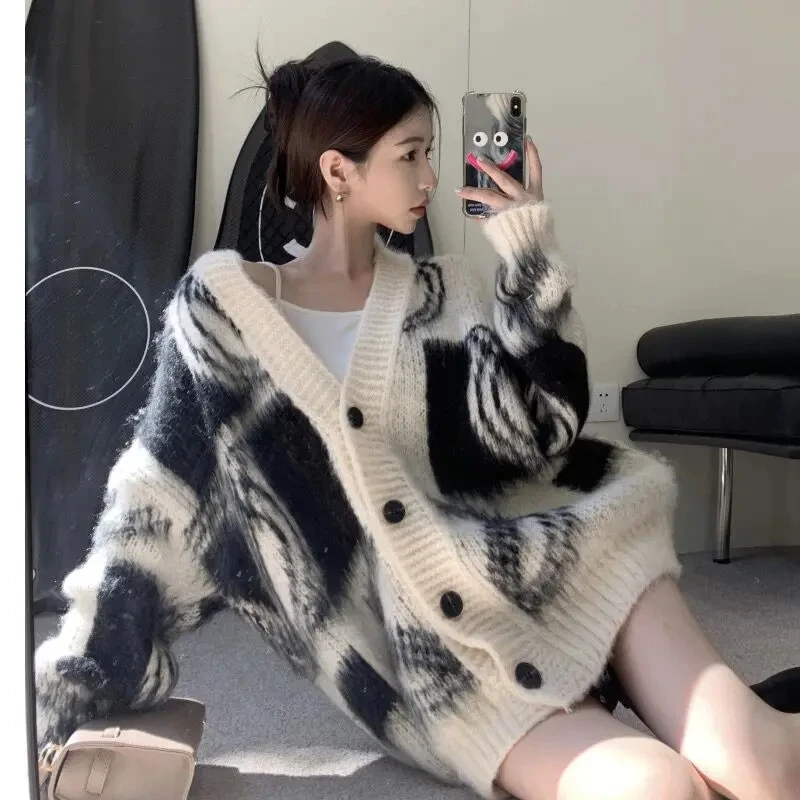 

Korean Round Neck Cardigan Versatile Loose Fitting Fashion Mid Length Version Sweater Coat Knitted Top 2024 Autumn Winter