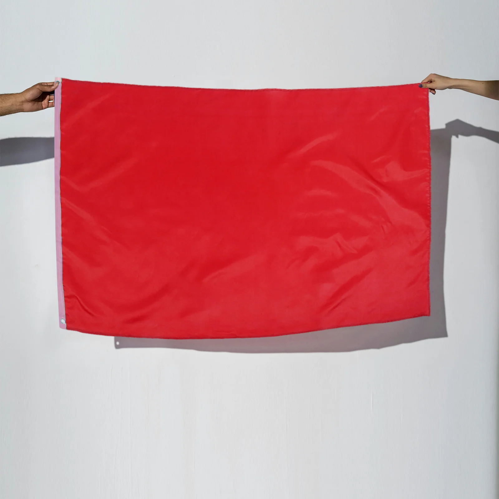 

2Pcs Solid Game Flag 150x90cm Portable Plain Polyester Banner with Reinforced Grommets for Outdoor Sports Event Party Parade