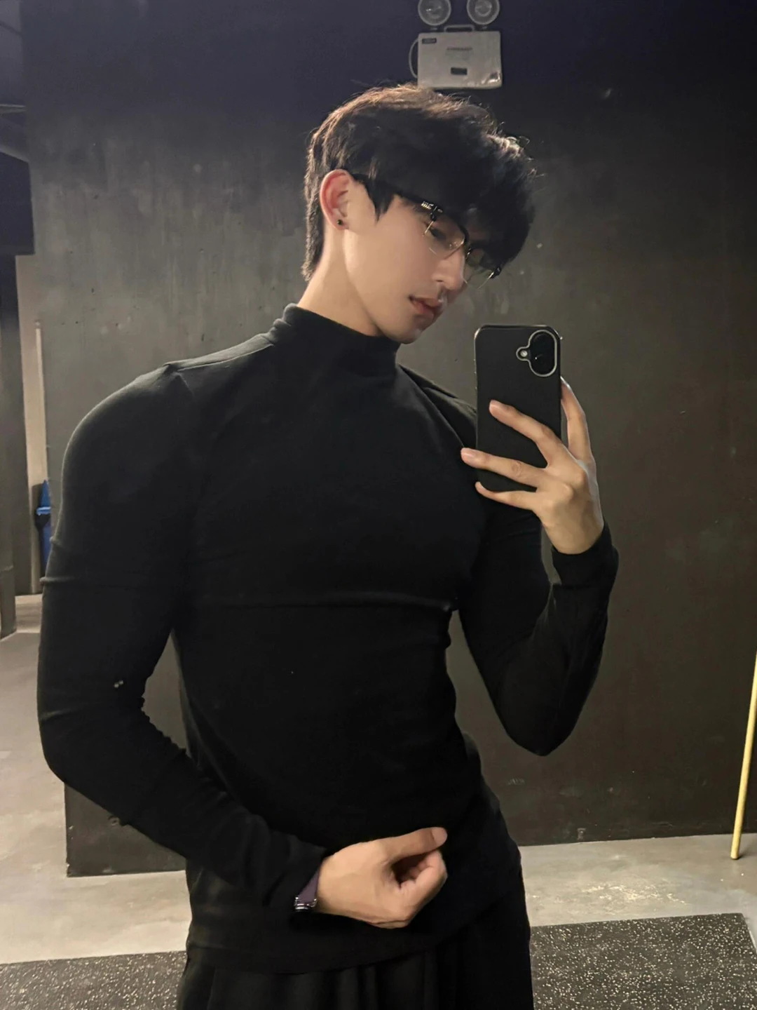 Black Fleece Lined Long Sleeve Slim Fit Base Shirt Men's Style Half High Collar American Inner Wear Sweatshirt Proper Shoulde...
