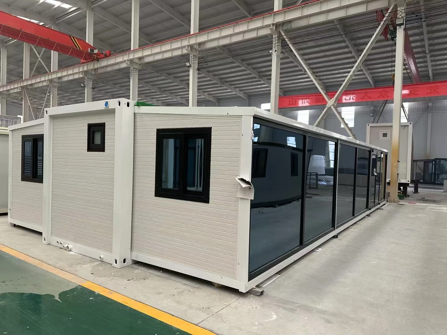 40ft/20ft المنازل المقاومة للإعصار الفاخرة للطي توسيع الحاويات المنازل الجاهزة مخيم المقصورات وحدات منزل صغير