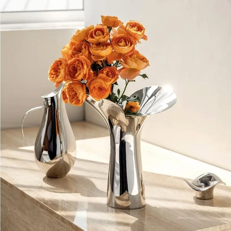 Nordic simple soft decoration ornament flower arrangement stainless steel vase flower bucket light luxury hotel supplies Europea