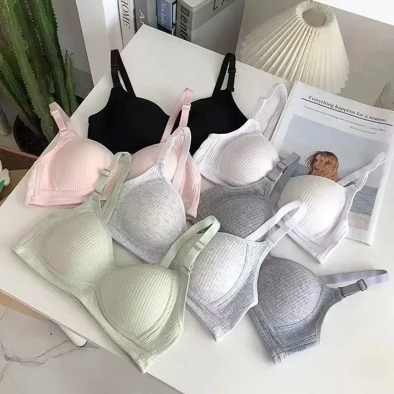 Japanese simple cotton underwear female students Korean version of bra without underwire cover small chest gathered