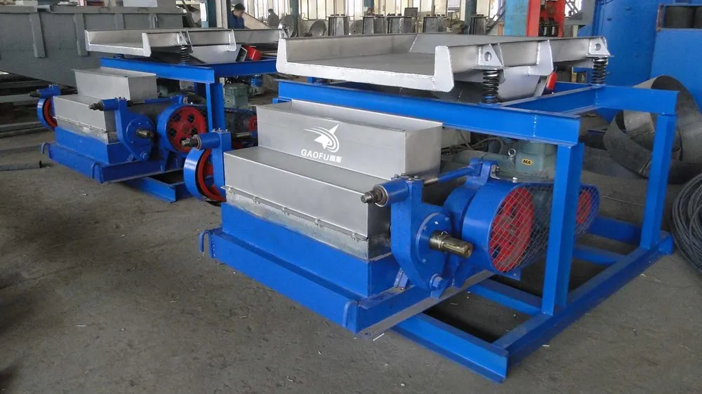 Prezzo di fabbrica Grado di sale industriale Crush Sale di silice Fresatura Frantoio a doppio rullo Rettifica Macchina per frantumazione di sale di roccia