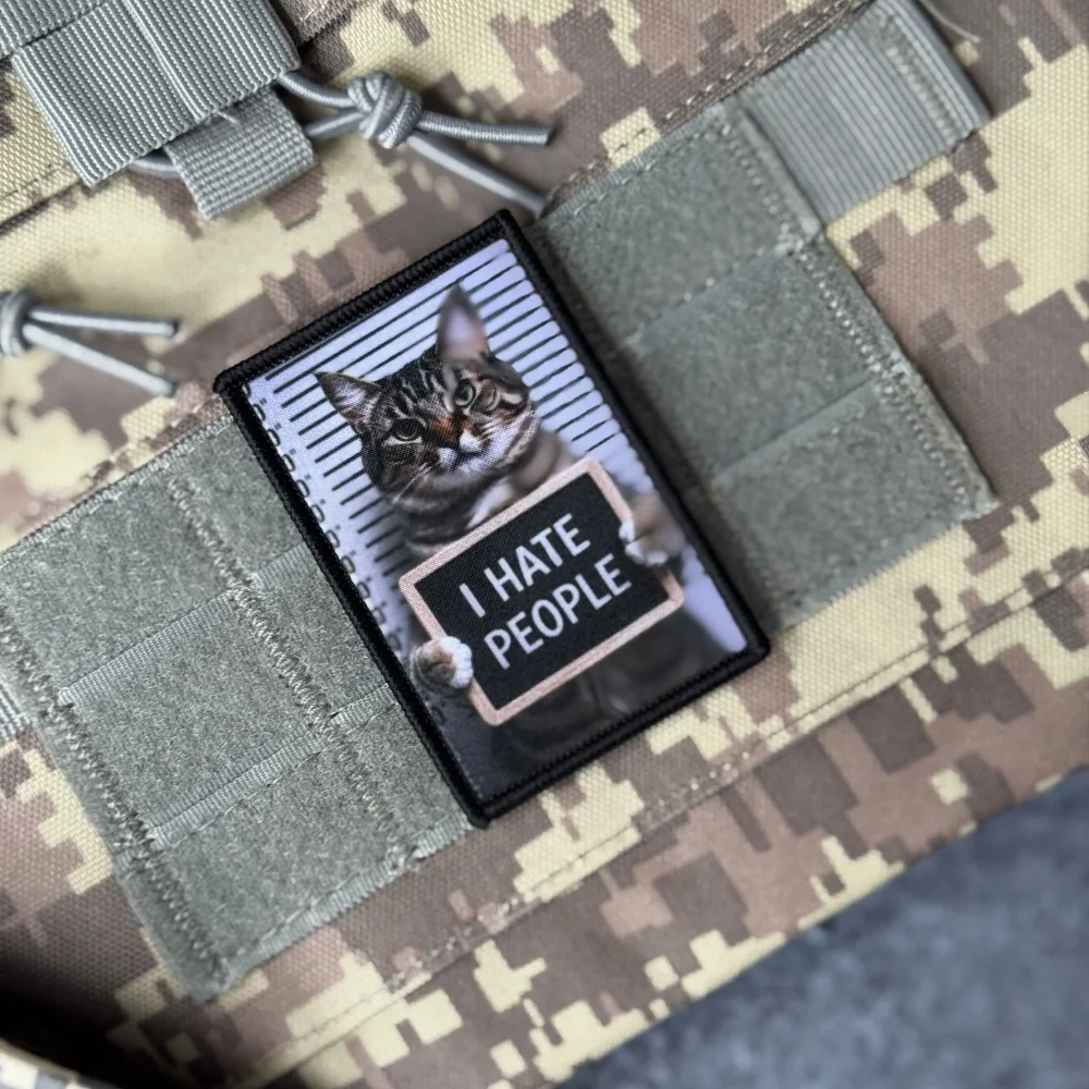 Lustiger Katzen-Aufnäher mit Aufschrift „Ich hasse Menschen“ – Niedliches, mürrisches Katzen-Moralabzeichen mit Klettverschluss, taktisches Introvert-Emblem für Rucksack und Jacke