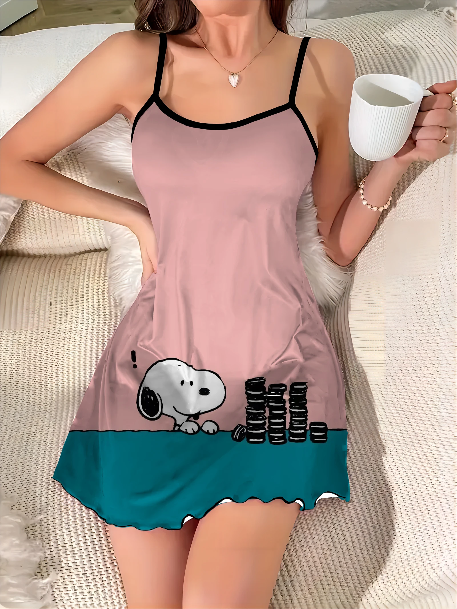 Sexy Dress Lettuce Trim Crew Neck Elegant Dresses for Women Pajama Skirt Snoopy Satin Surface Fashion Summer 2024 Chic Mini Trim