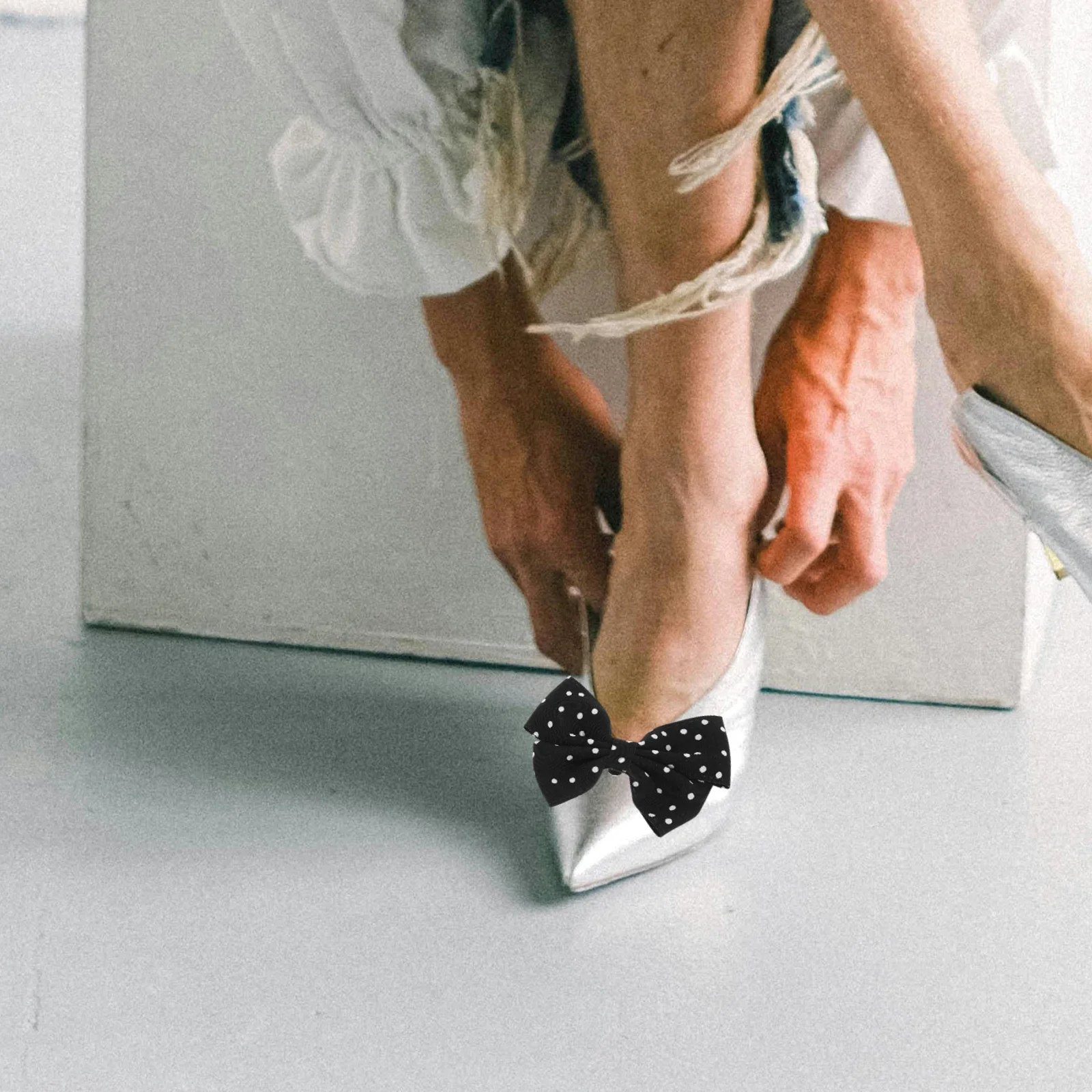 

1 Pair Wedding Clip Dotted Bow Alloy Rhinestone Buckle For Women Bridal Heels Decor Shoe Accessories Clips Pumps Decorative Bow