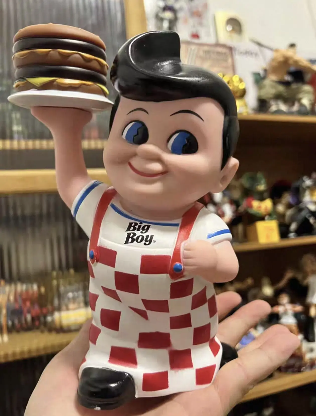 17 cm Bobs Big Boy Anime Figure Coin Box Modello Doll Classic Cartoon Decor Action Figures Da Collezione B-Boy Hamburger Piggy Bank