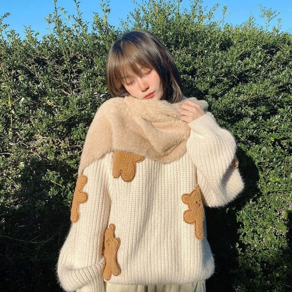 2024 new cute style loose and age-reducing slimming playful sweater for female students bear biscuit knitted sweater jacket