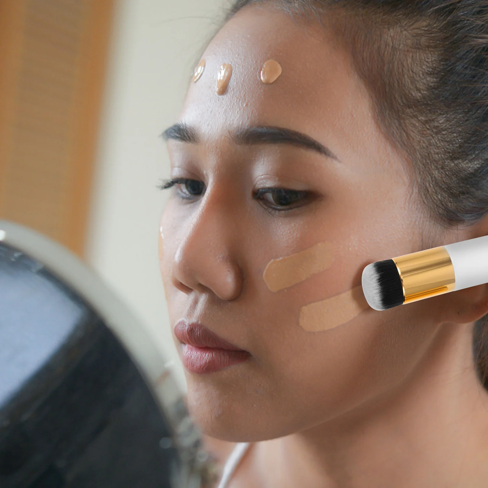 Set di pennelli da 2 pezzi Set di setole sintetiche setose dense Set di pennelli per trucco viso per fondotinta Crema liquida Bellezza delle donne