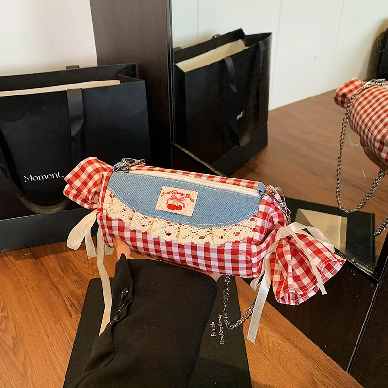 

Candy Shoulder Bag for Girls Fashionable Cute Soft Contrasting Color Checkered Pillow Design Niche Fashion Accessory