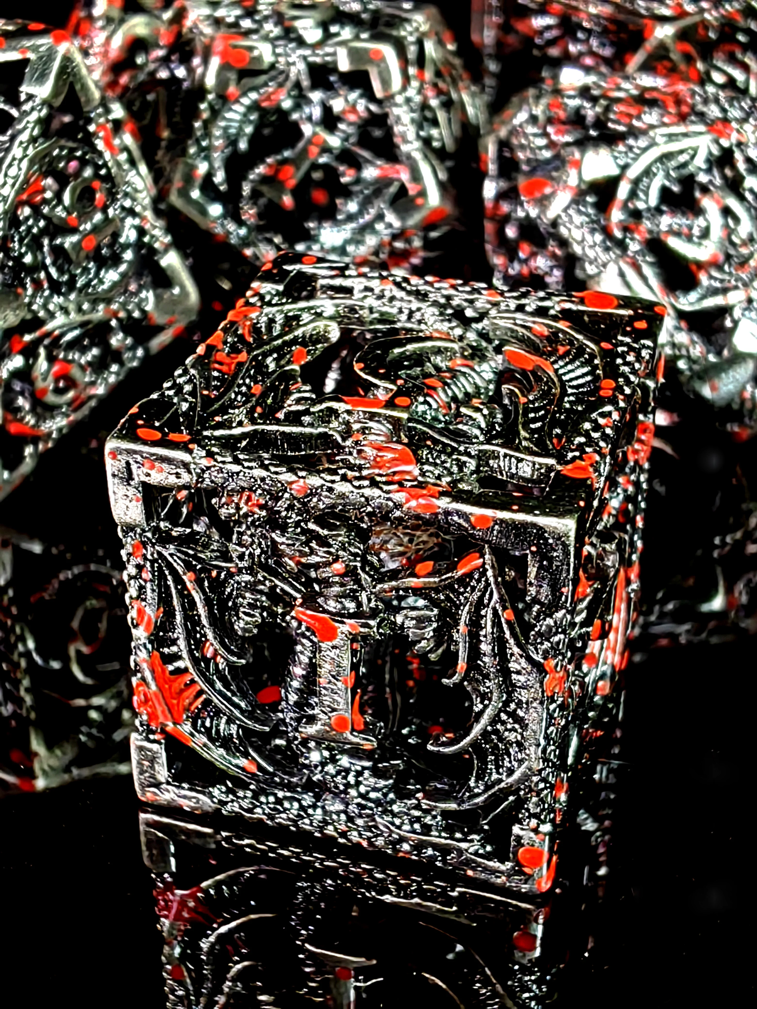 DnD dobbelstenen set - metalen polyhedrale dobbelstenen met draakontwerp, zinklegering zwart nikkel, voor RPG- en tafelspellen