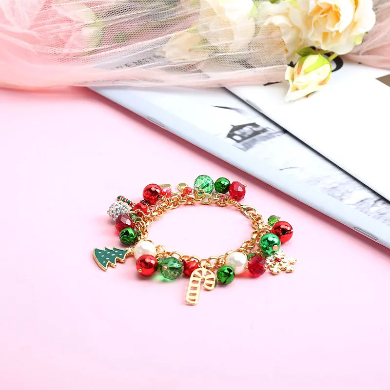 

Christmas Hand Jewelry Holiday Theme Beautiful Bracelet for Girl Kid Diamond Ball Pearl Bell Snowflake Courtesy Tree Alloy Gifts