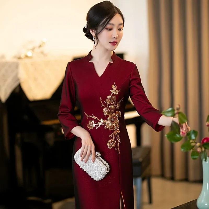 Aoshiya Hochzeit Cheong sam Bankett Kleid chinesischen Stil traditionelle Mutter der Braut Bräutigam Kleid Mittel arm Hochzeit verbessert q