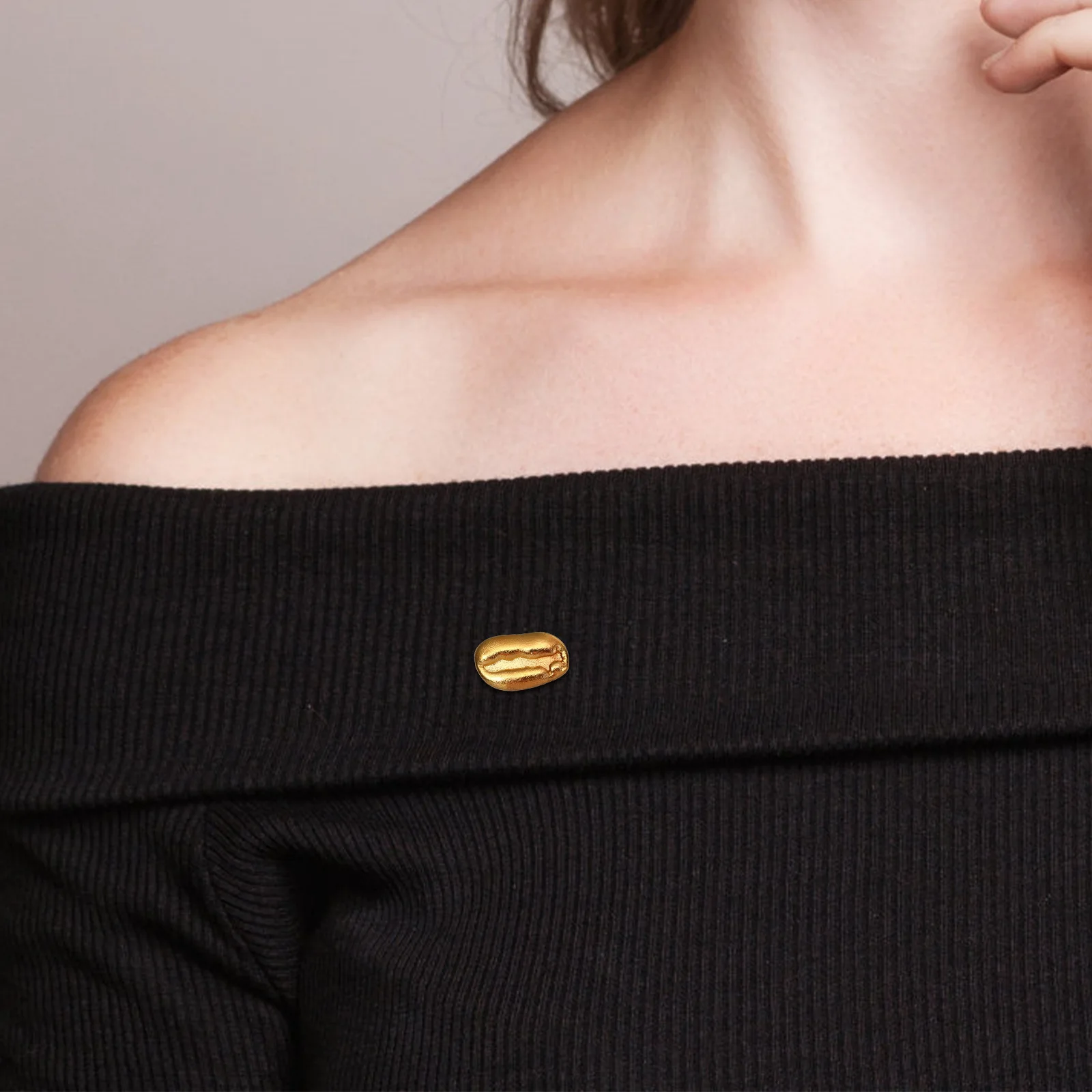 

4Pcs Metal Brooch Pins Coffee Bean Shape Creative Alloy Lapel Pins Badge Decorations for Backpacks Clothes Jackets Shirts