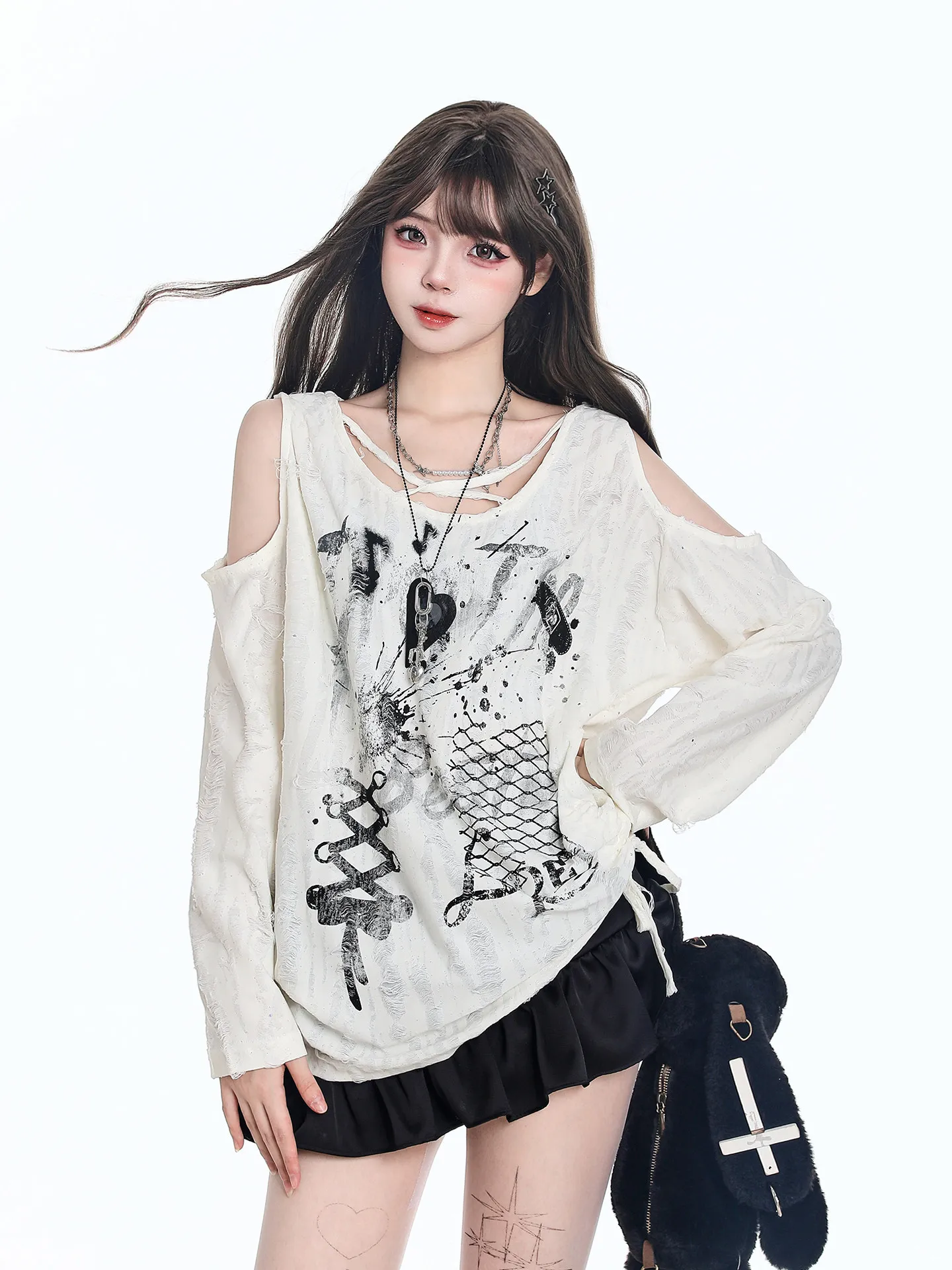 

High Quality Hot Selling Wholesale Summer New Printed Long Sleeved T-shirt Loose Sun Protection Sexy Off Shoulder Top Women Y2K
