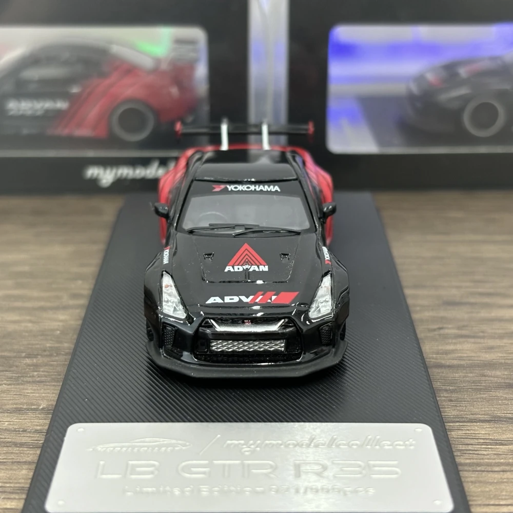 

Ready stocks MC 1:64 R35 Birthday Gifts Hobby Display Simulation Collectio Model Car
