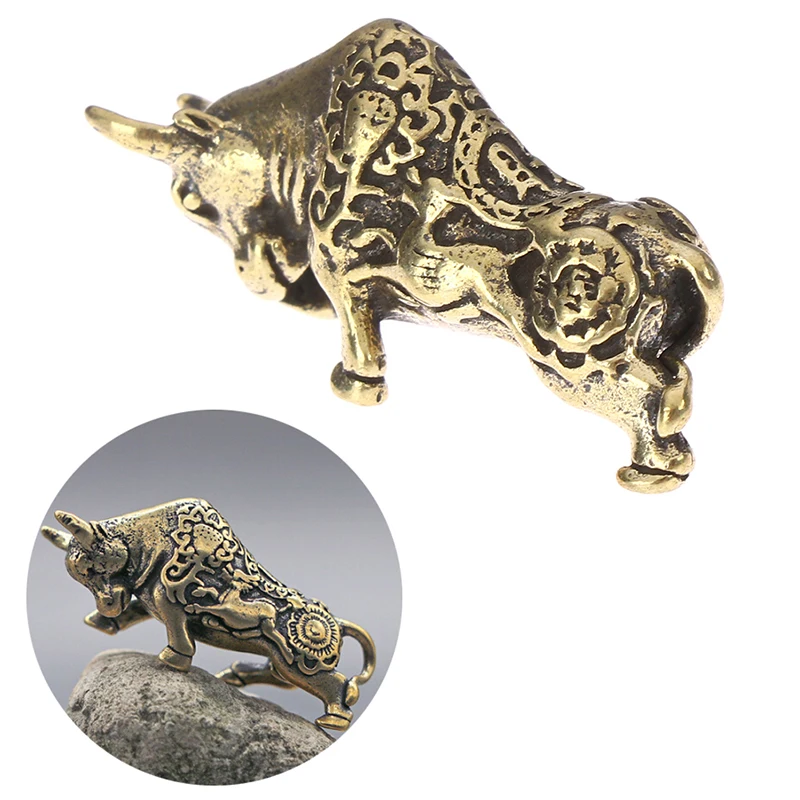 

1pc Mini Portable Vintage Brass Bull Keychain Ornament Statue Ornament Gift