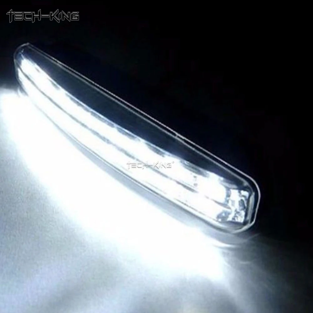A set of DRL 8LED universal daytime running lights, 12V ultra-bright flexible waterproof car turn fog lights combination