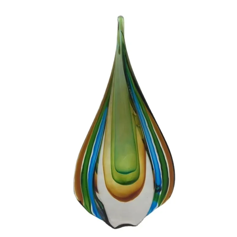 

Hand-blown glass teardrop handicrafts are colorful and high-value