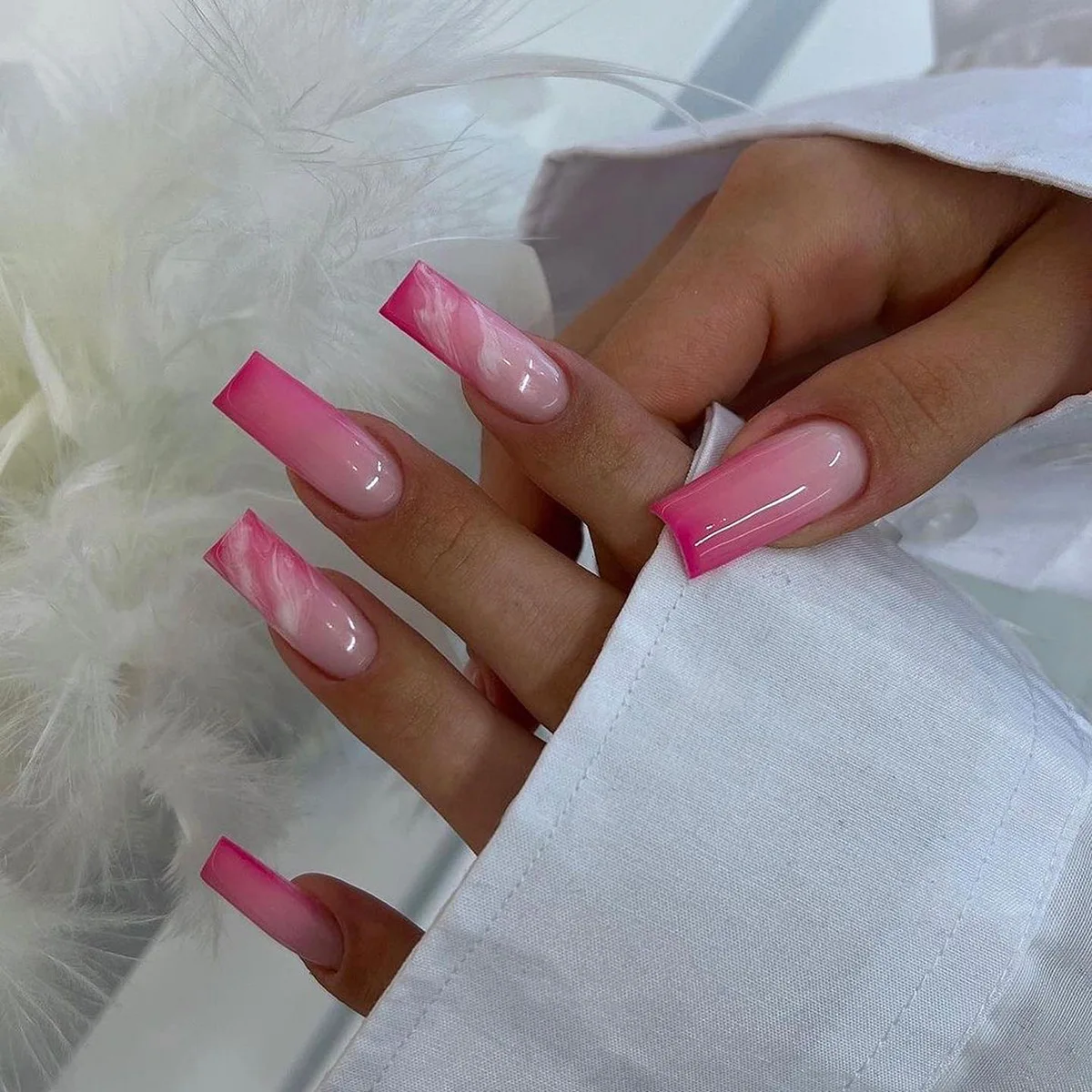 24Pcs Mid-length Ballet False Nails with White Wave Line Design Pink French Press on Nails Wearable Coffin Full Cover Fake Nail