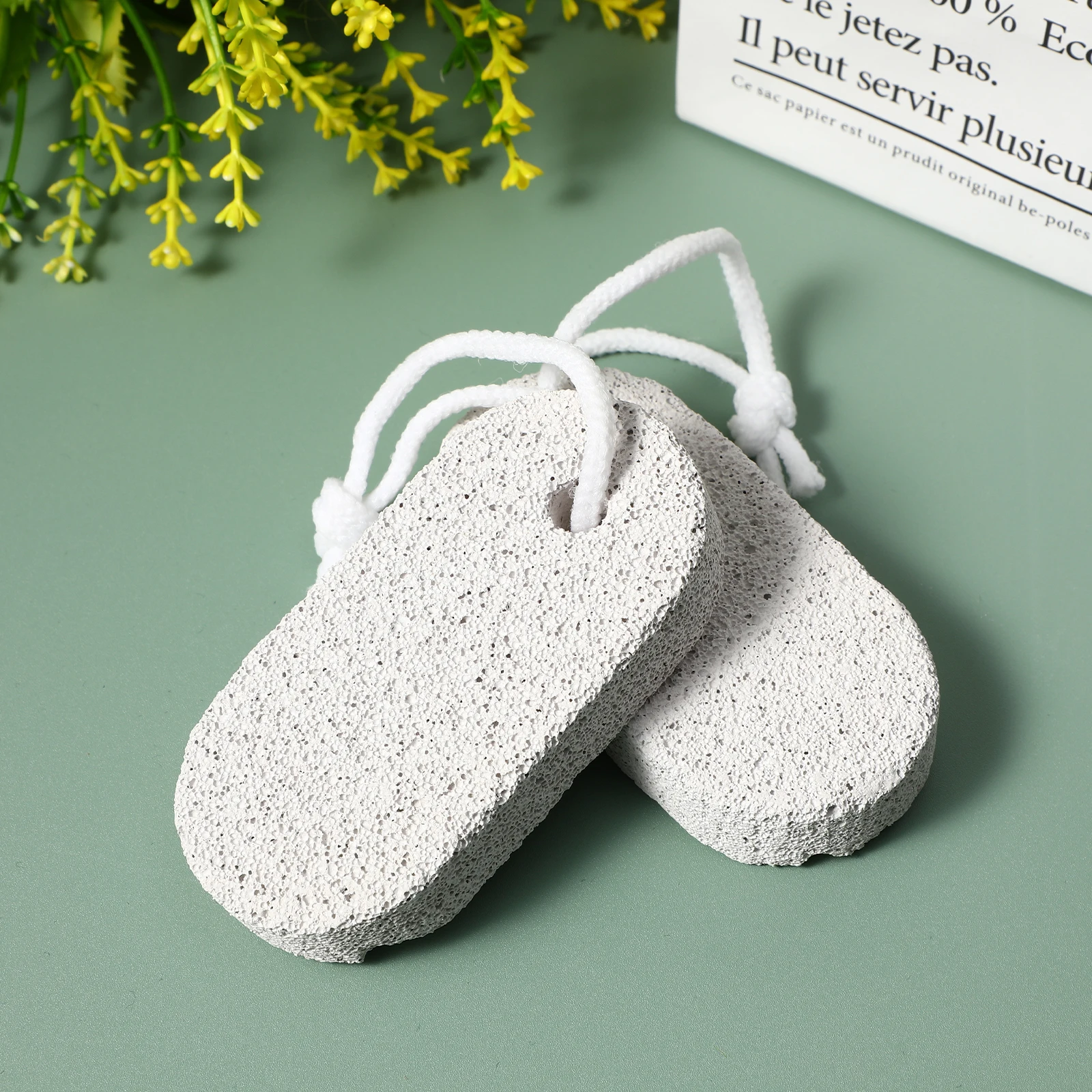 

2 pcs Pet Teeth Grinding Stone Calcium Mineral 9X4.5Cm For Hamster Chinchilla Guinea Pig Mouse Rabbit Squirrel Small Pets Dental